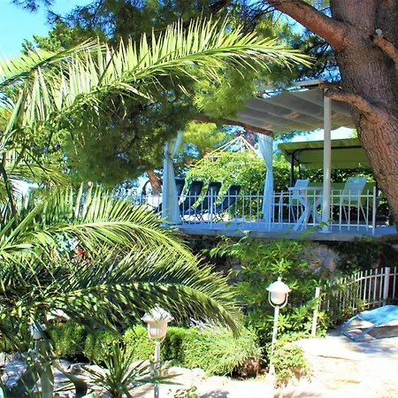 House * Starigrad Paklenica