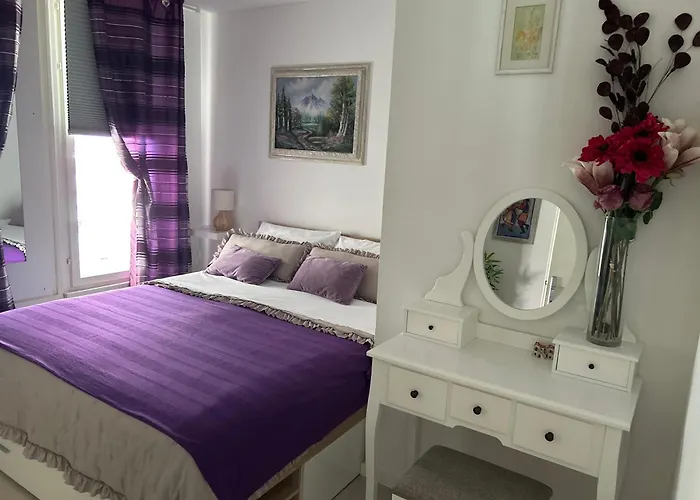 Dom wakacyjny House *